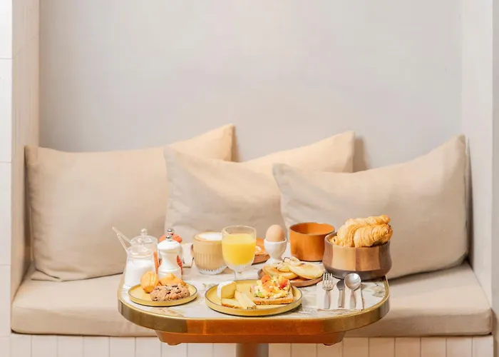 Hotell Pilgrim Paris