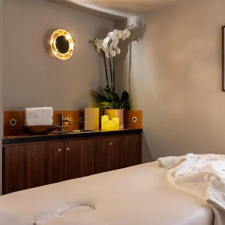 Hotell Pilgrim Paris