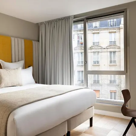 Pilgrim 4* Paris