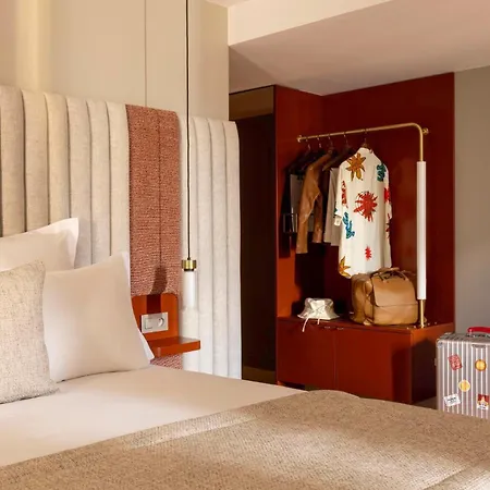 Pilgrim 4* Paris